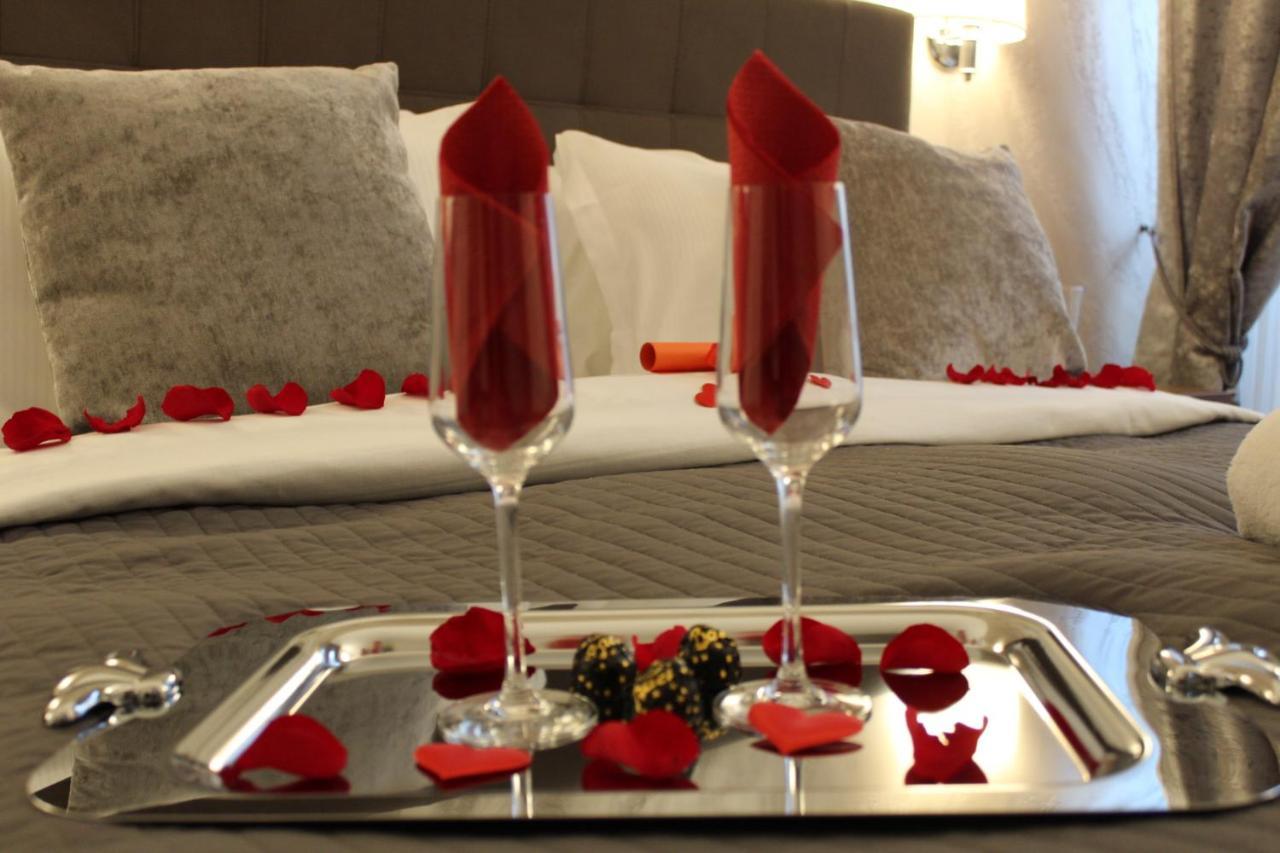 River Luxury Suites Rom Eksteriør billede